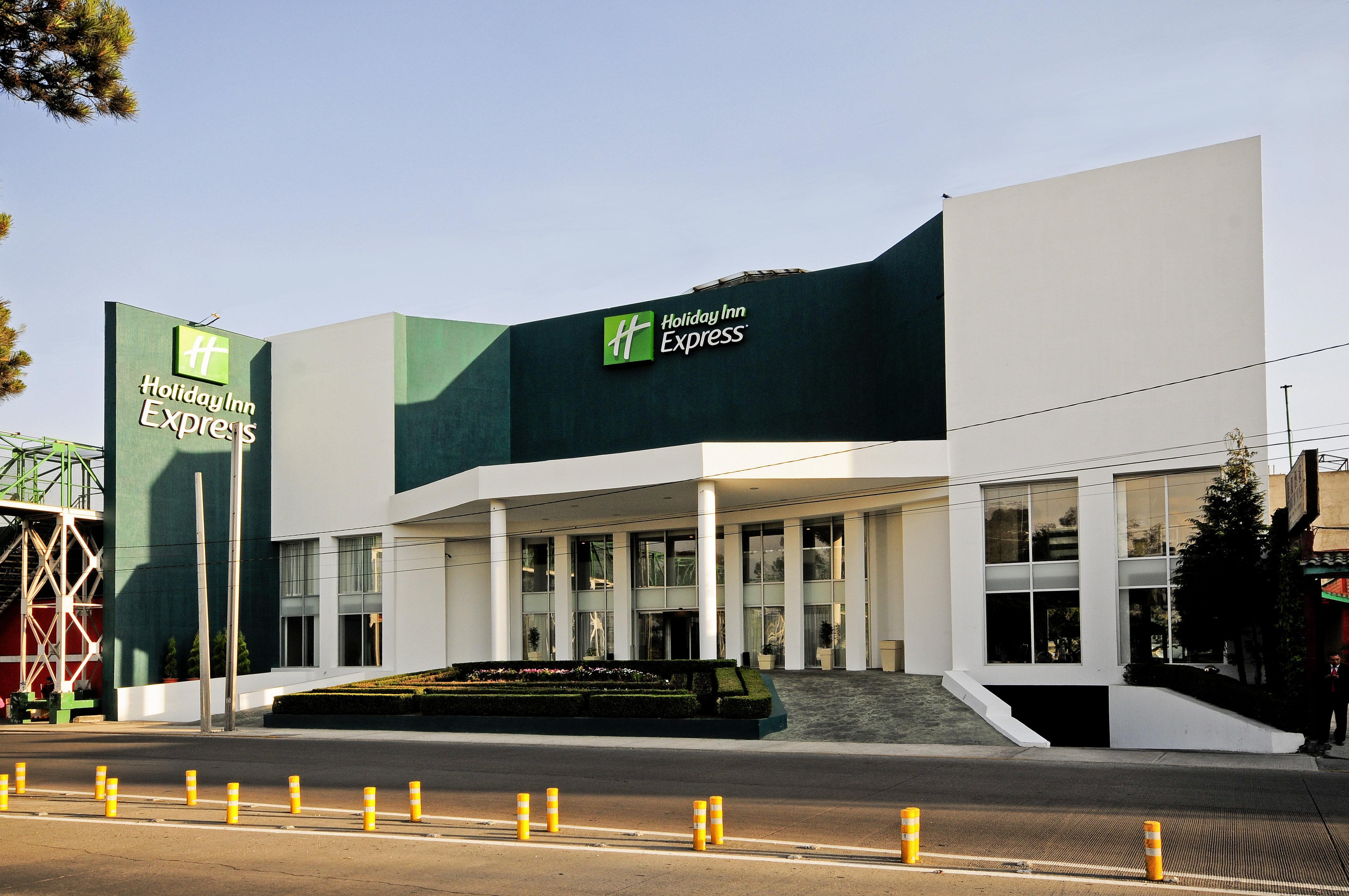 Holiday Inn Express Toluca By Ihg Exterior photo