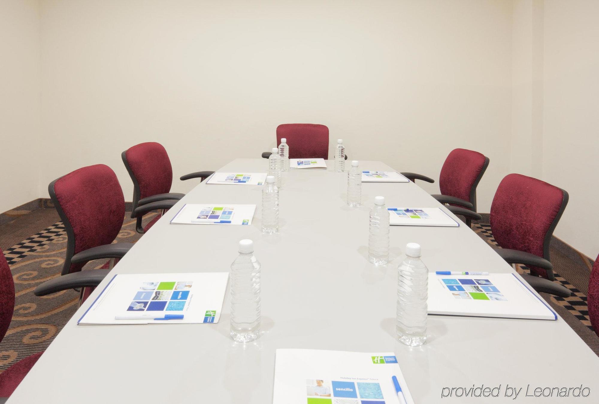 Holiday Inn Express Toluca By Ihg Facilities photo